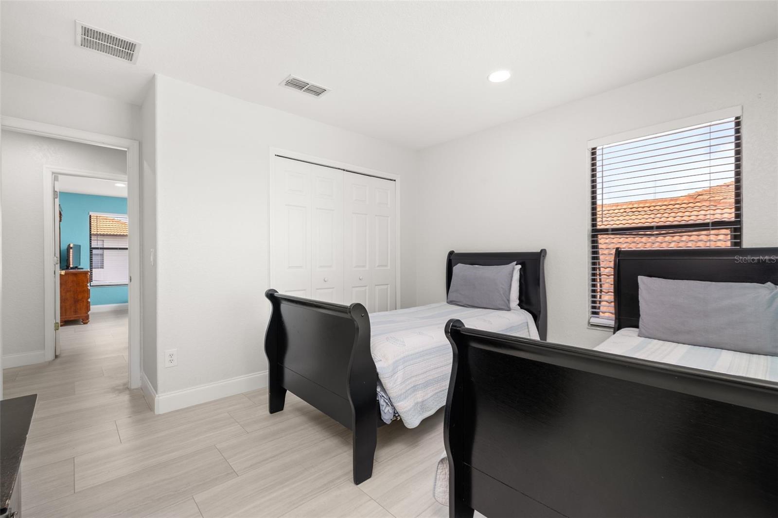 HIGH GROVE UNIT 02 - Residential