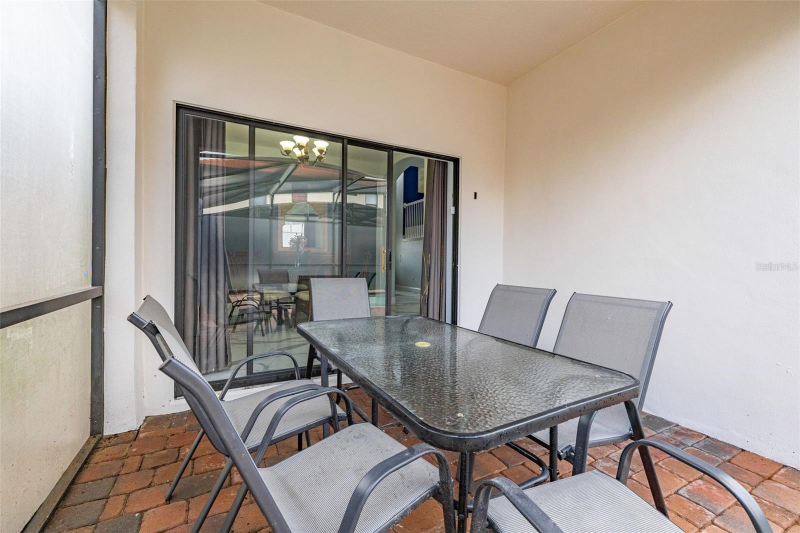 HIGH GROVE UNIT 02 - Residential