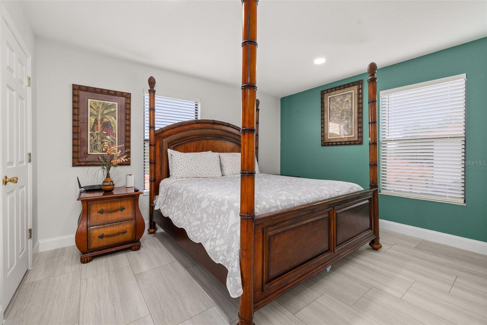 HIGH GROVE UNIT 02 - Residential
