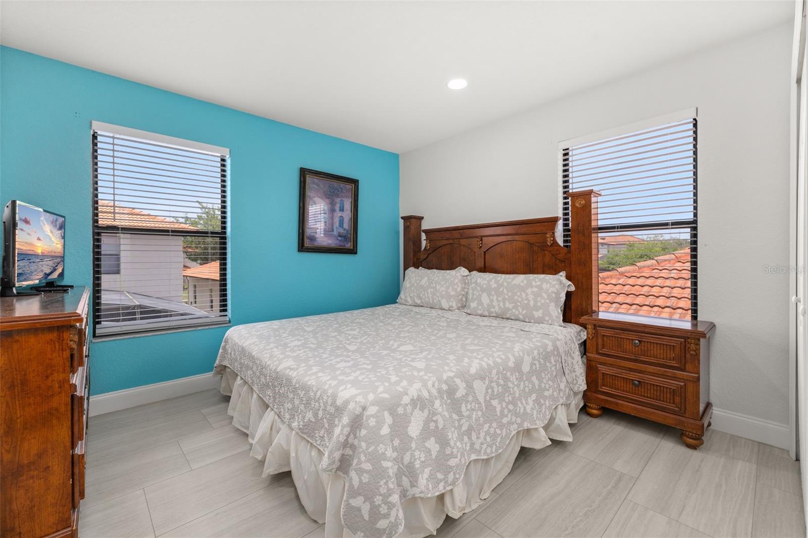 HIGH GROVE UNIT 02 - Residential