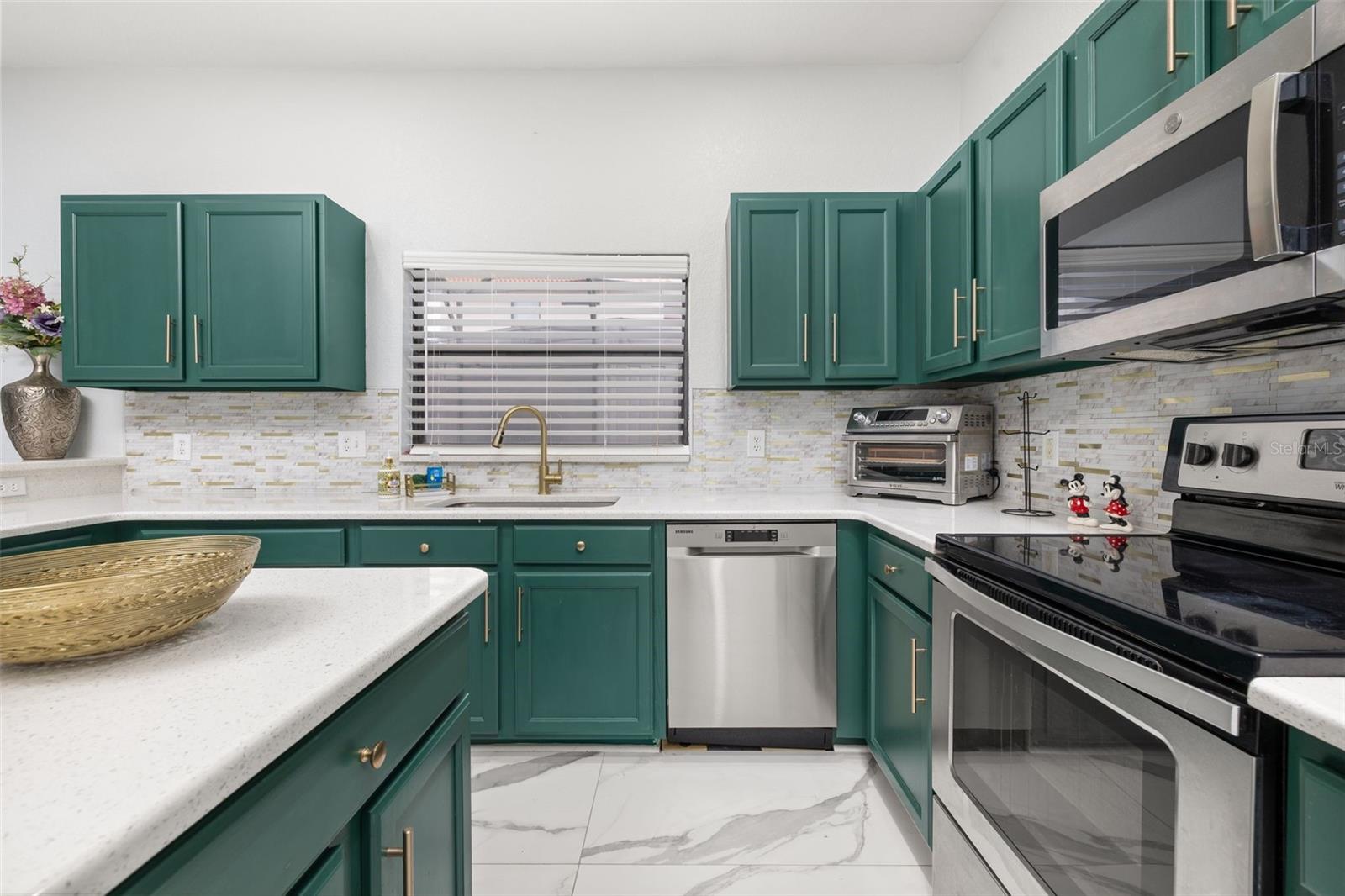 HIGH GROVE UNIT 02 - Residential