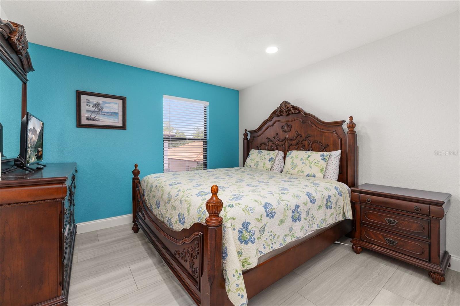 HIGH GROVE UNIT 02 - Residential