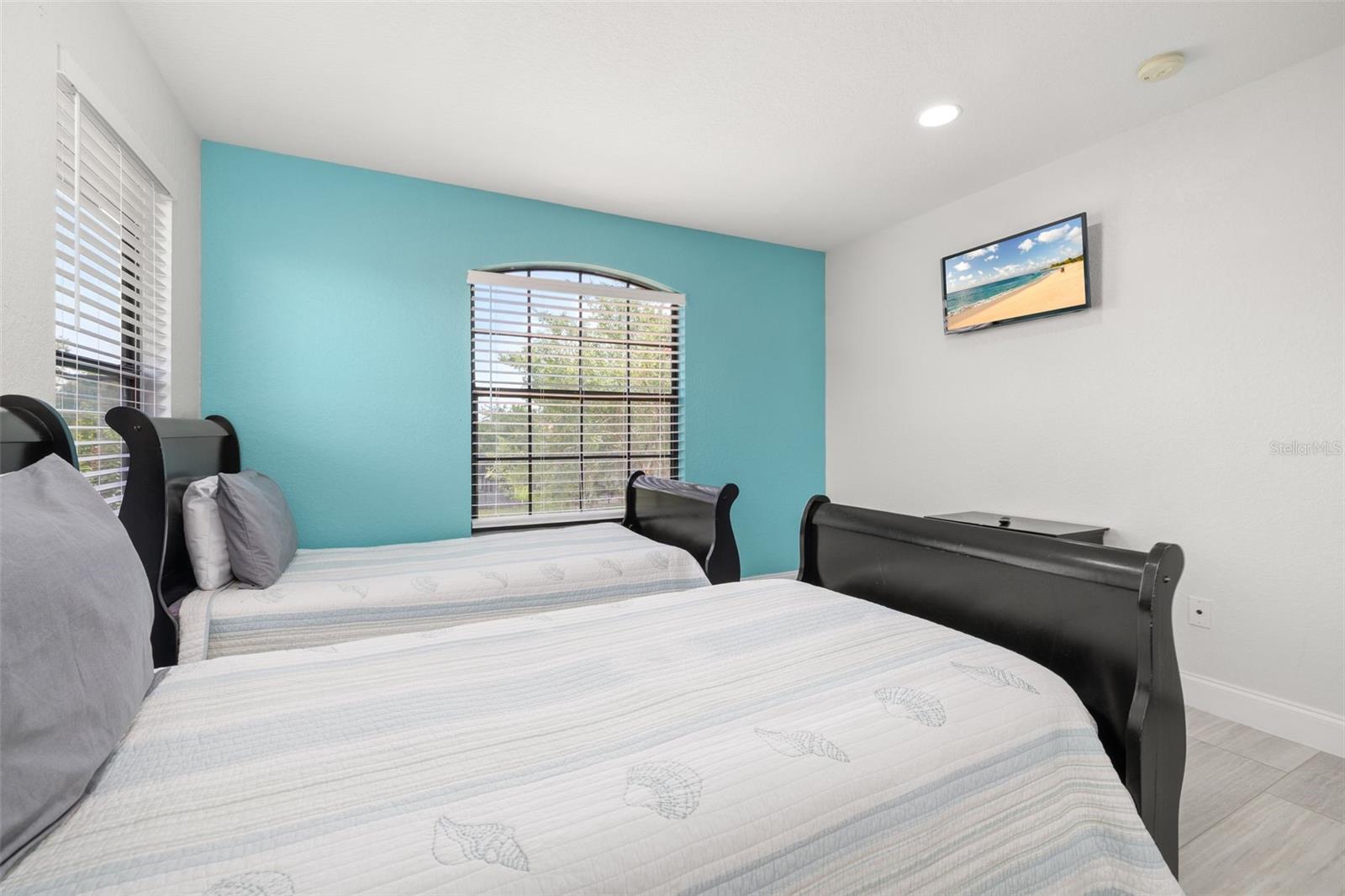HIGH GROVE UNIT 02 - Residential