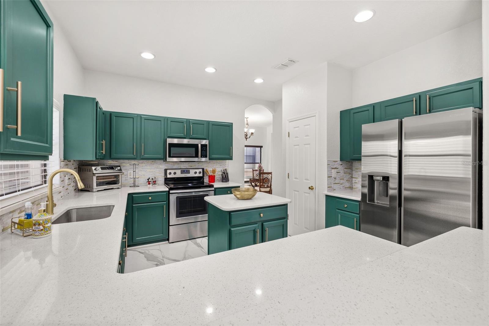 HIGH GROVE UNIT 02 - Residential