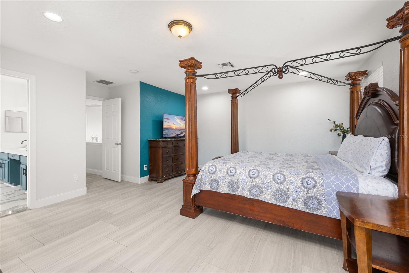 HIGH GROVE UNIT 02 - Residential