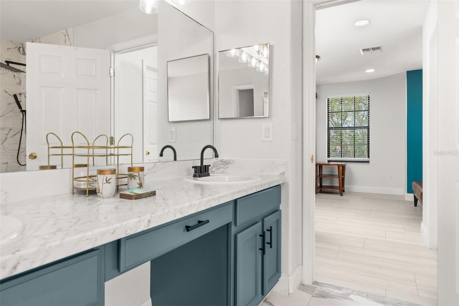 HIGH GROVE UNIT 02 - Residential