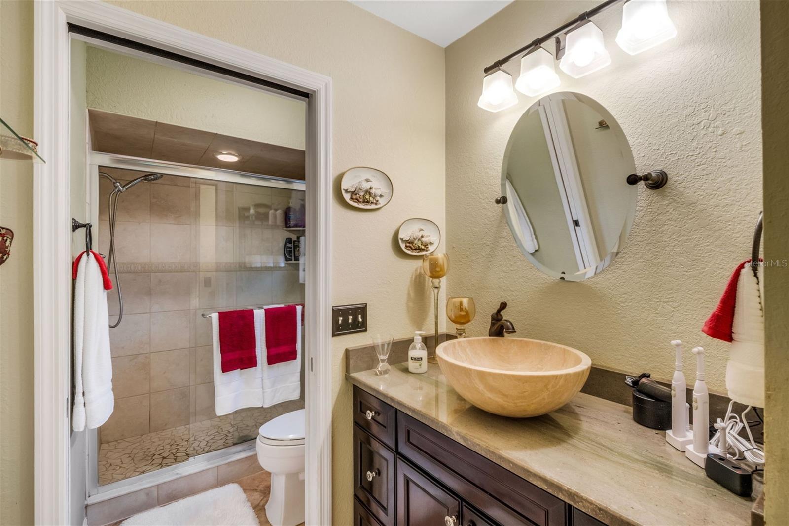 VILLAS BY LAKE - Residential