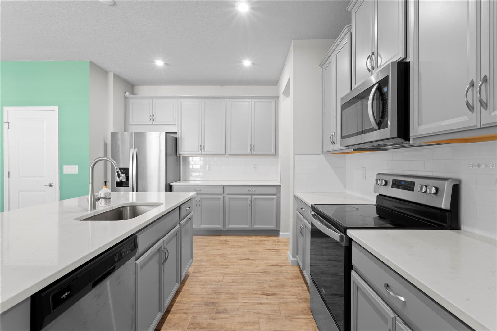 CITRON GROVE - Residential