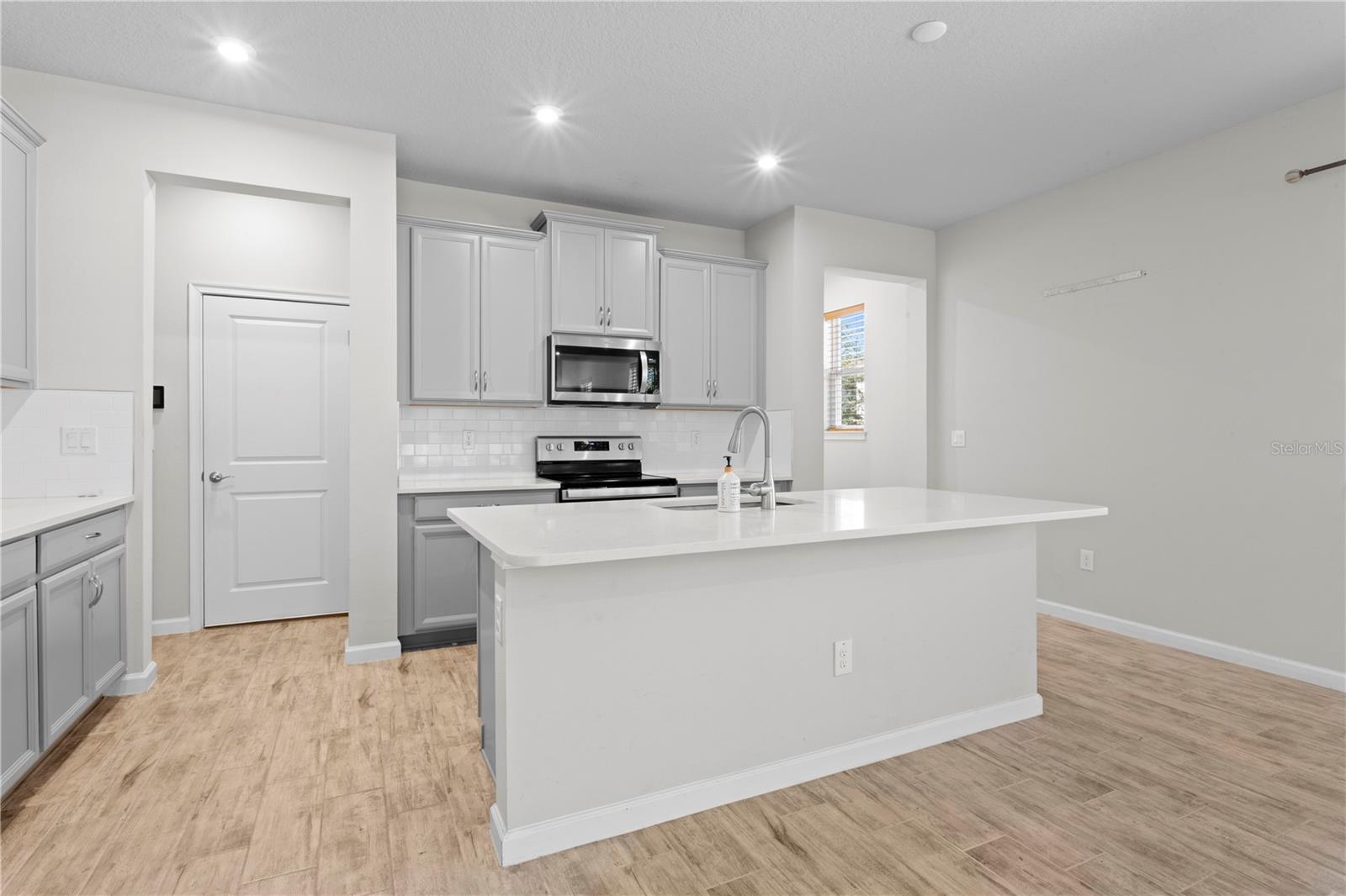 CITRON GROVE - Residential