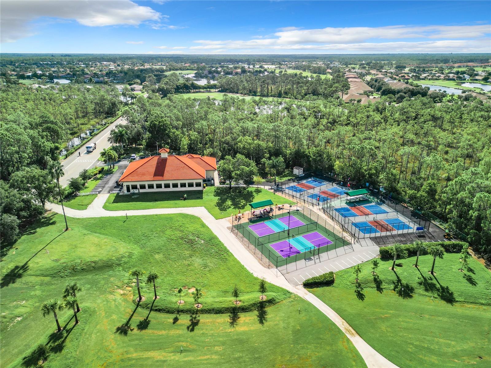 DEL VERA COUNTRY CLUB - Residential