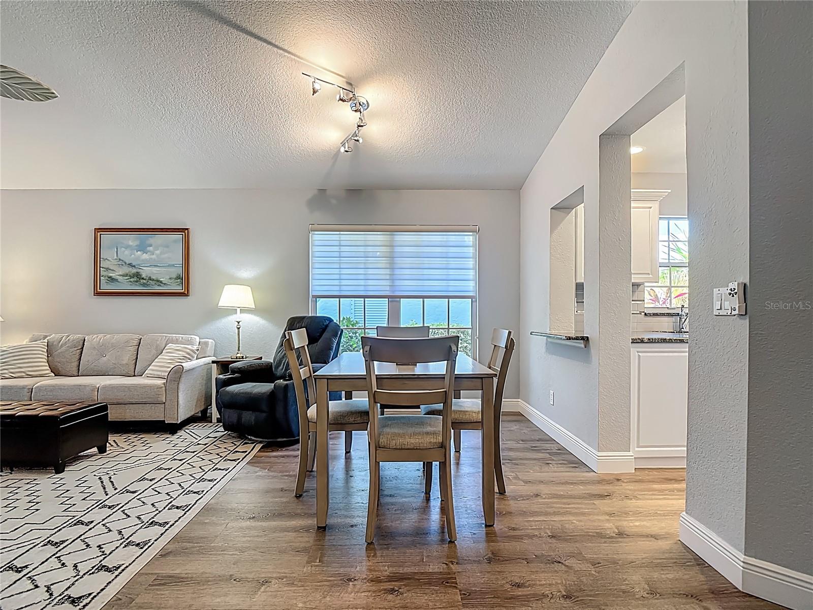 DEL VERA COUNTRY CLUB - Residential