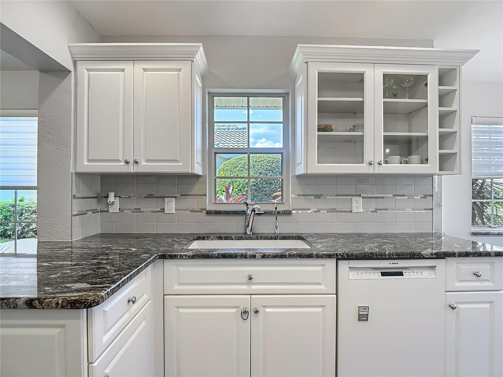 DEL VERA COUNTRY CLUB - Residential