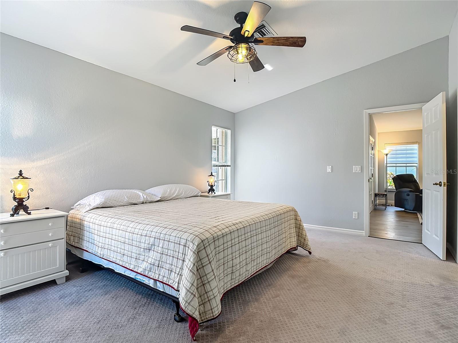 DEL VERA COUNTRY CLUB - Residential