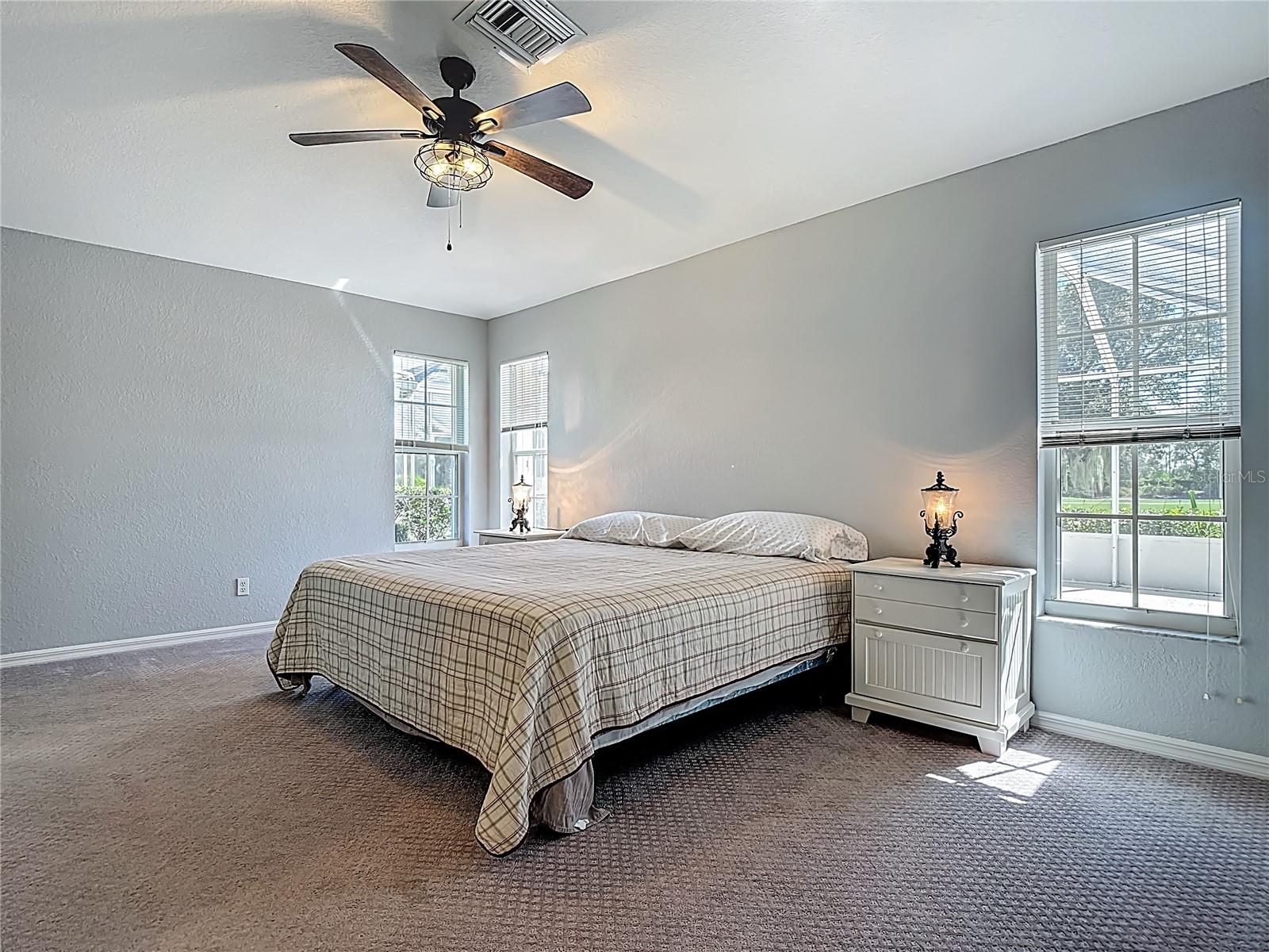 DEL VERA COUNTRY CLUB - Residential