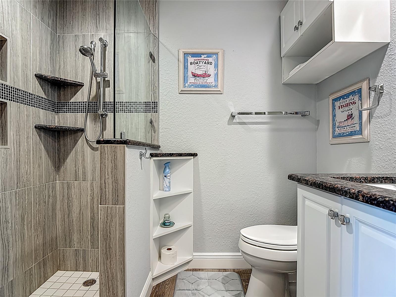 DEL VERA COUNTRY CLUB - Residential