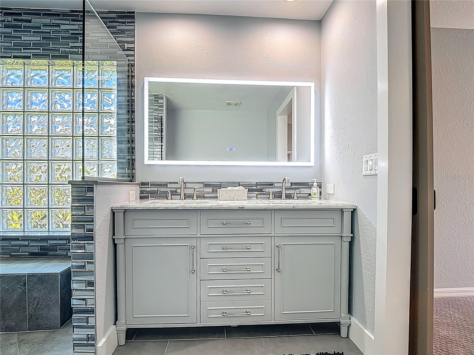 DEL VERA COUNTRY CLUB - Residential