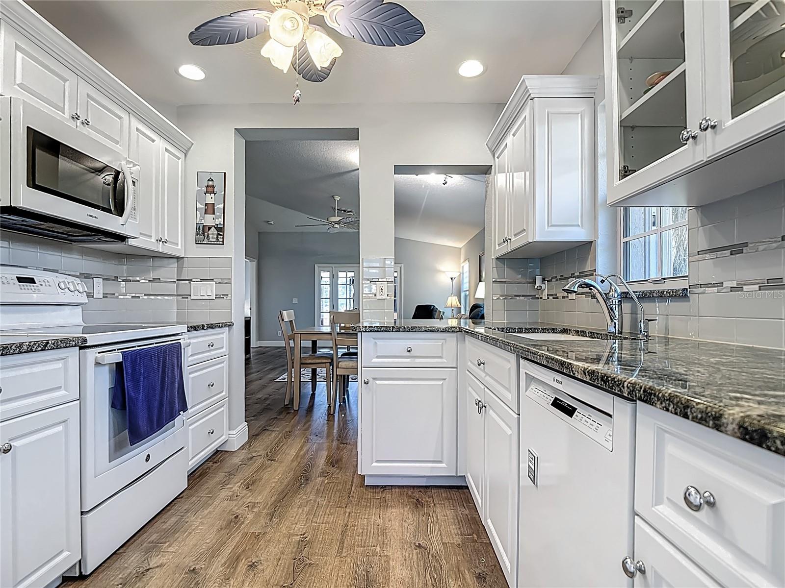 DEL VERA COUNTRY CLUB - Residential