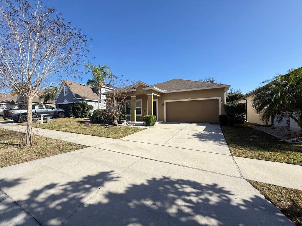 Photo of 620 Del Pilar Drive, Groveland, FL 34736 (MLS # O6369287)