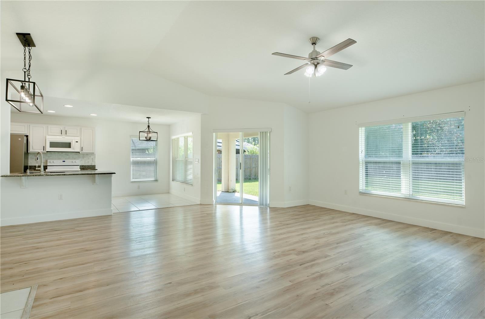 16 RADIUM LANE