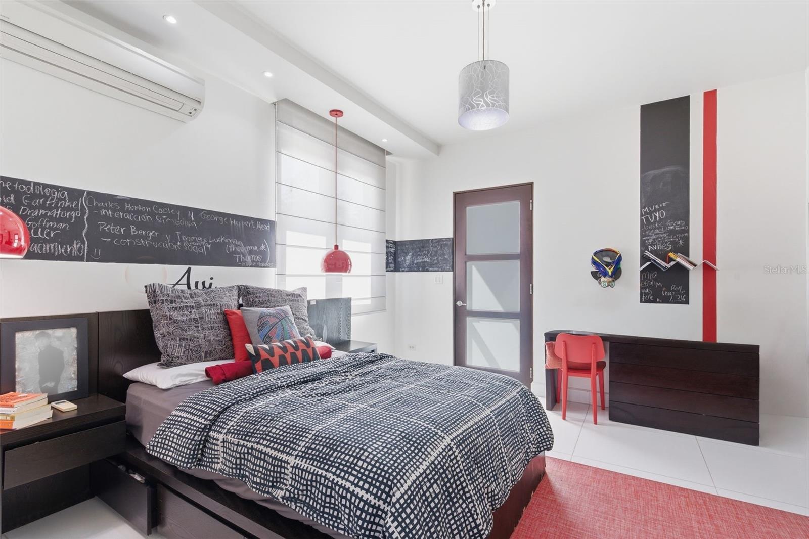 URB QUINTAS DE SANTA MARIA II - Residential