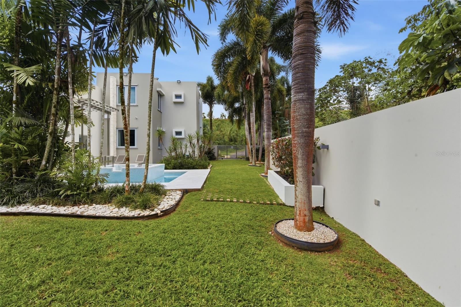 URB QUINTAS DE SANTA MARIA II - Residential