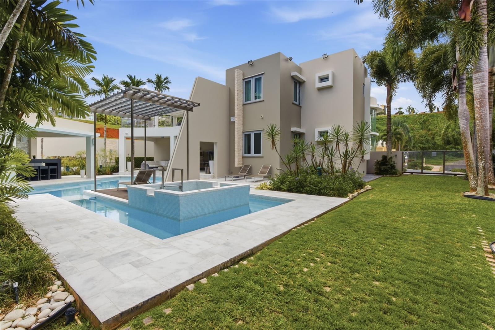 URB QUINTAS DE SANTA MARIA II - Residential