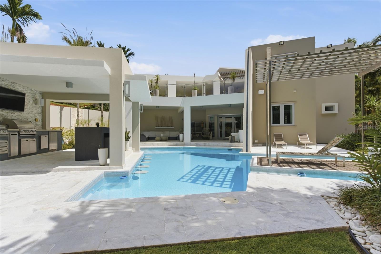 URB QUINTAS DE SANTA MARIA II - Residential