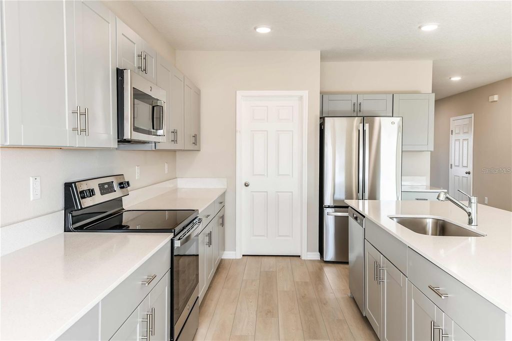 Photo of 12831 Canter Call Road, Lithia, FL 33547 (MLS # TB8468531)