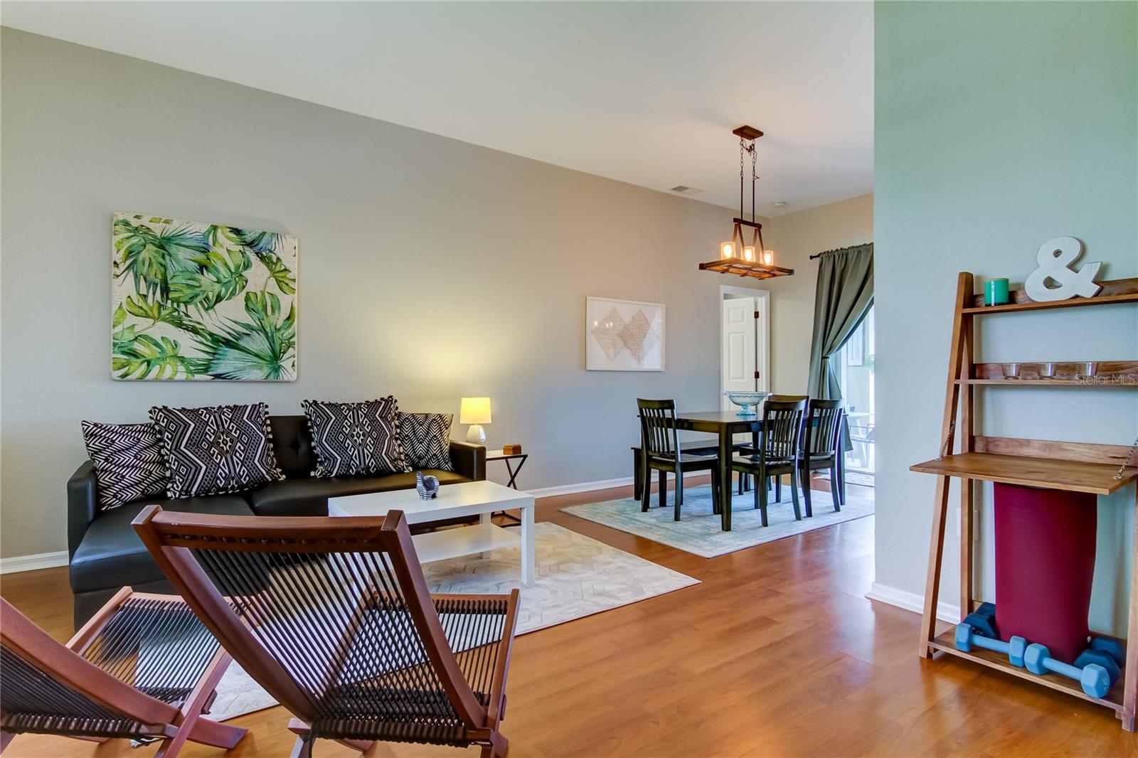 BEACH CLUB ESTATES - Residential Lease