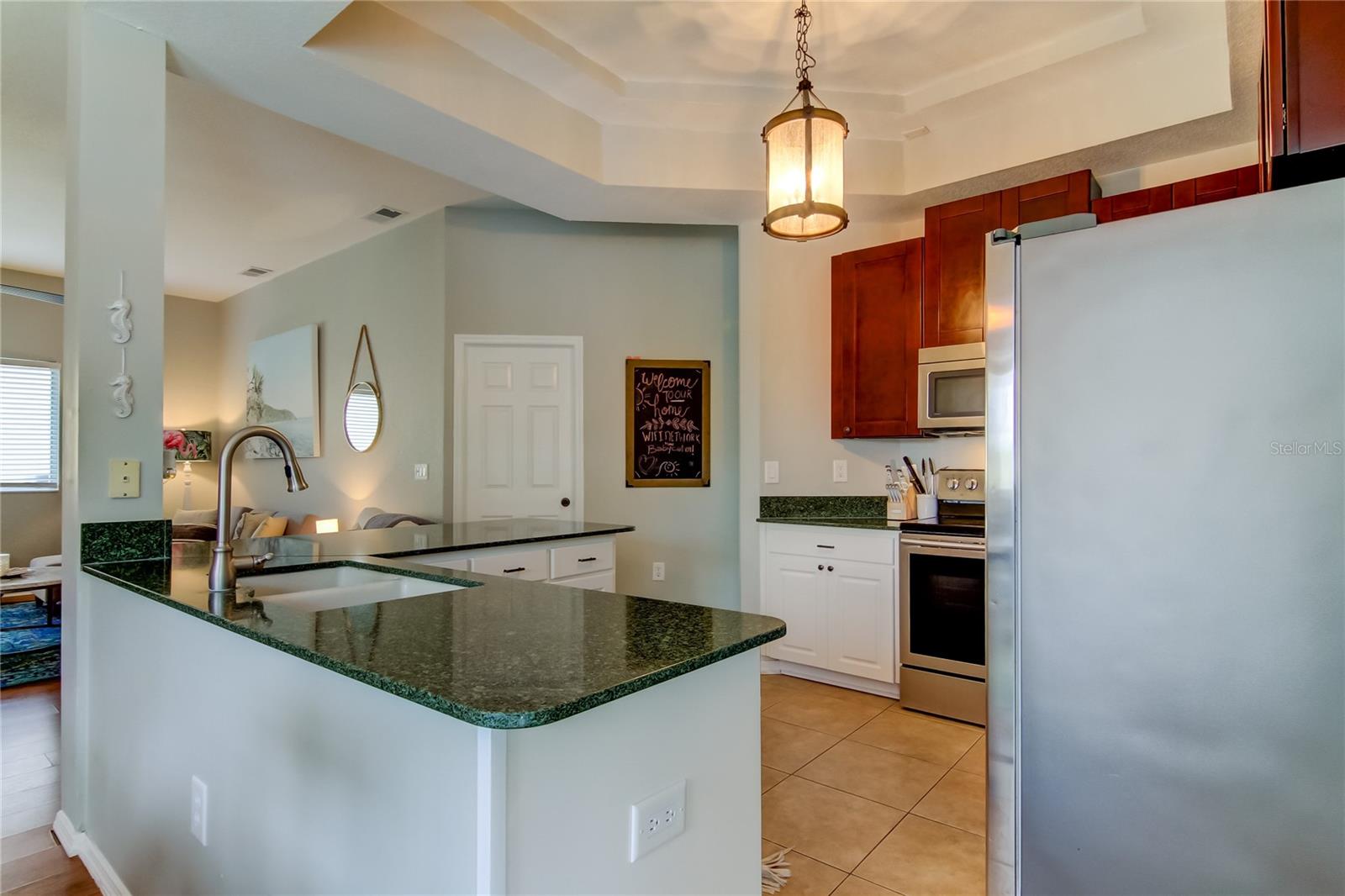 BEACH CLUB ESTATES - Residential Lease