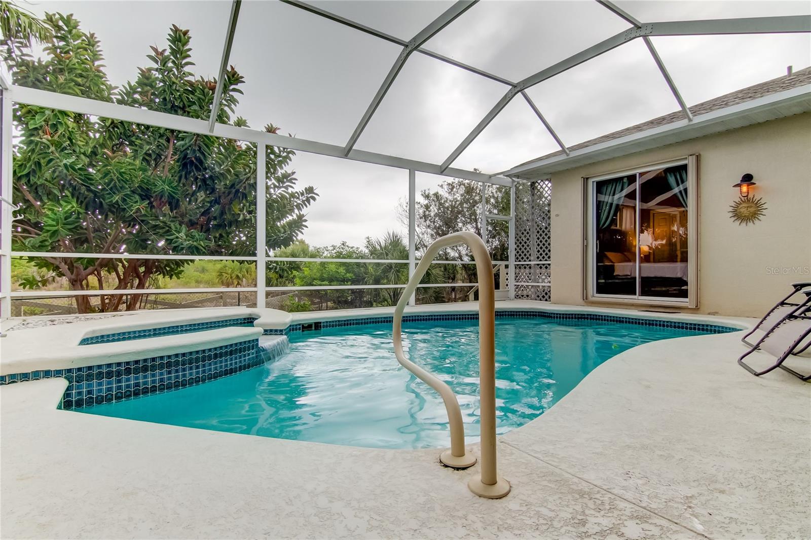 BEACH CLUB ESTATES - Residential Lease