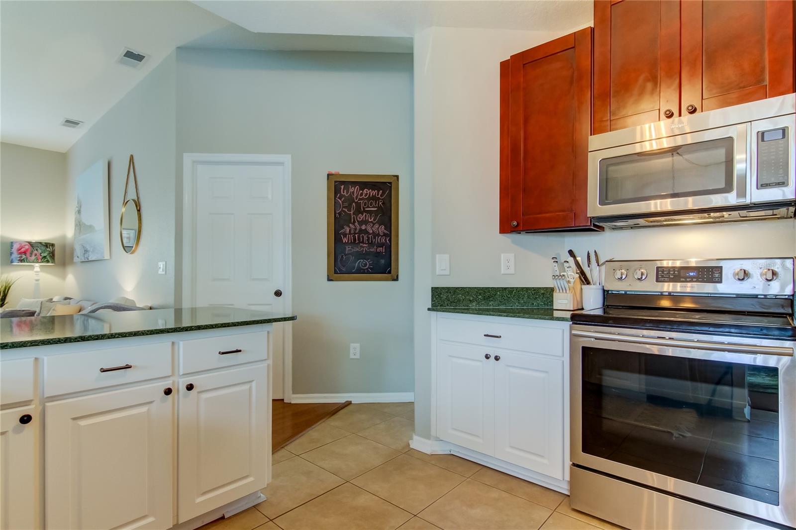 BEACH CLUB ESTATES - Residential Lease