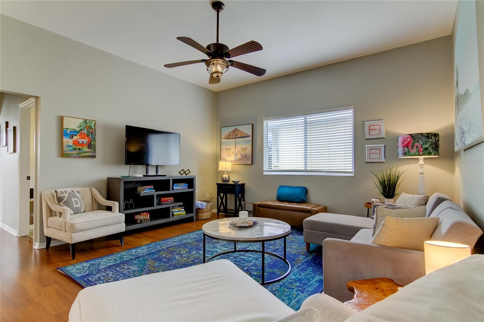 BEACH CLUB ESTATES - Residential Lease