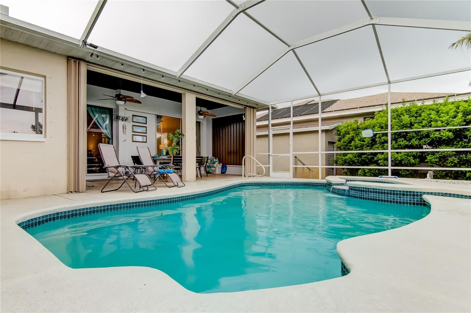 BEACH CLUB ESTATES - Residential Lease