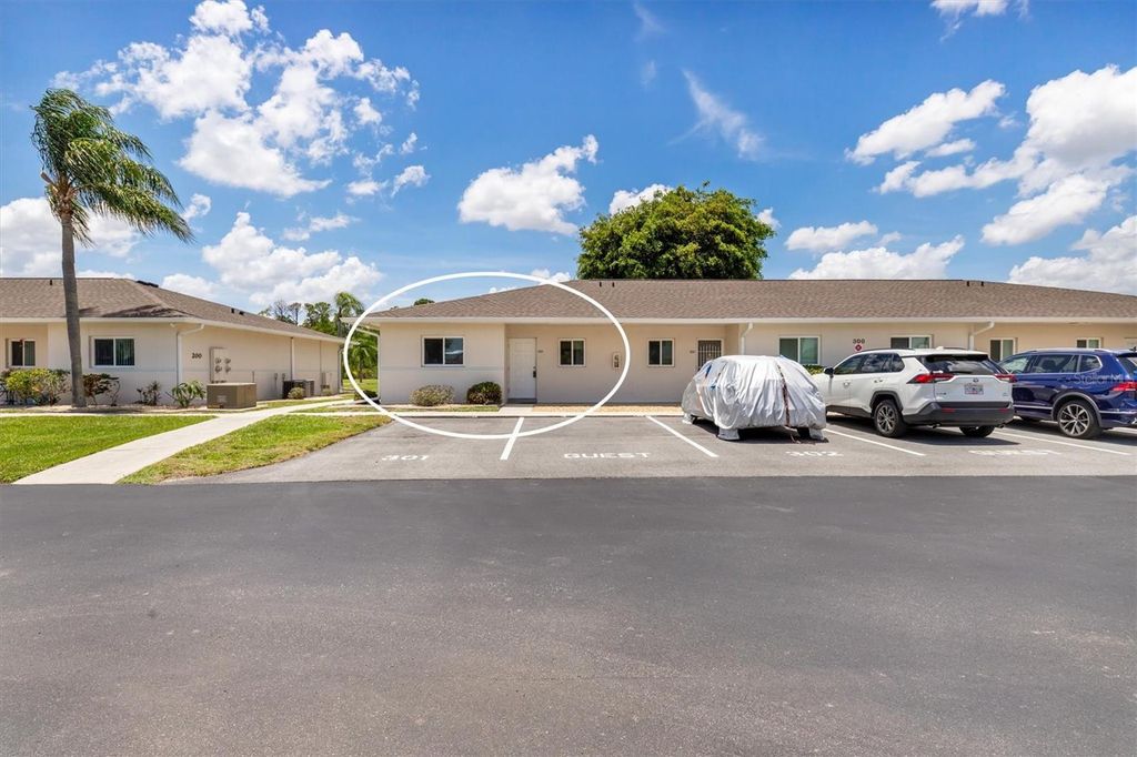 Photo of 12538 SW Kingsway Circle #301, Lake Suzy, FL 34269 (MLS # C7526605)