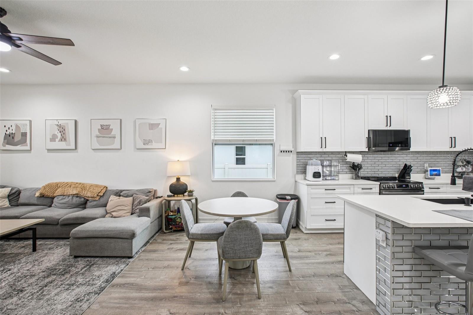 HILLSBOROUGH RIVER ESTATES - Residential