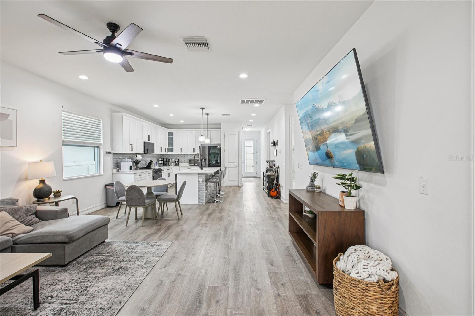 HILLSBOROUGH RIVER ESTATES - Residential