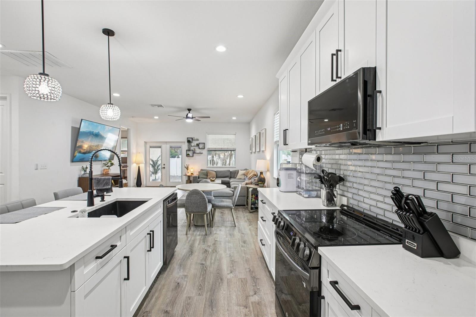 HILLSBOROUGH RIVER ESTATES - Residential