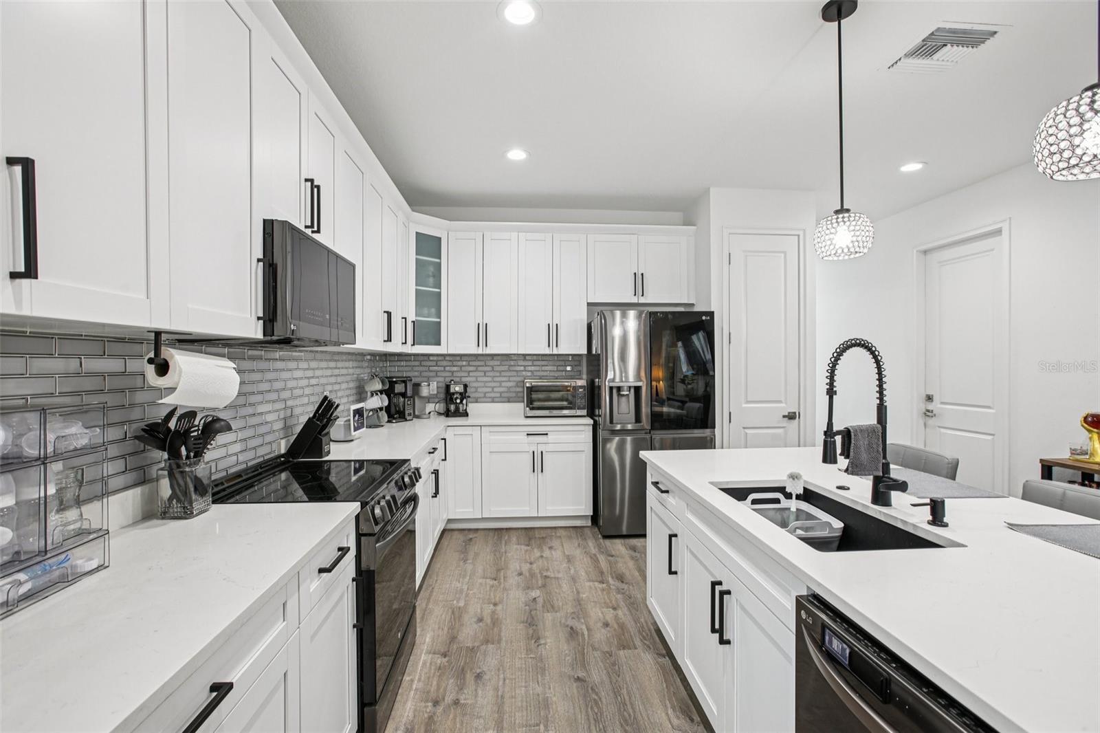 HILLSBOROUGH RIVER ESTATES - Residential