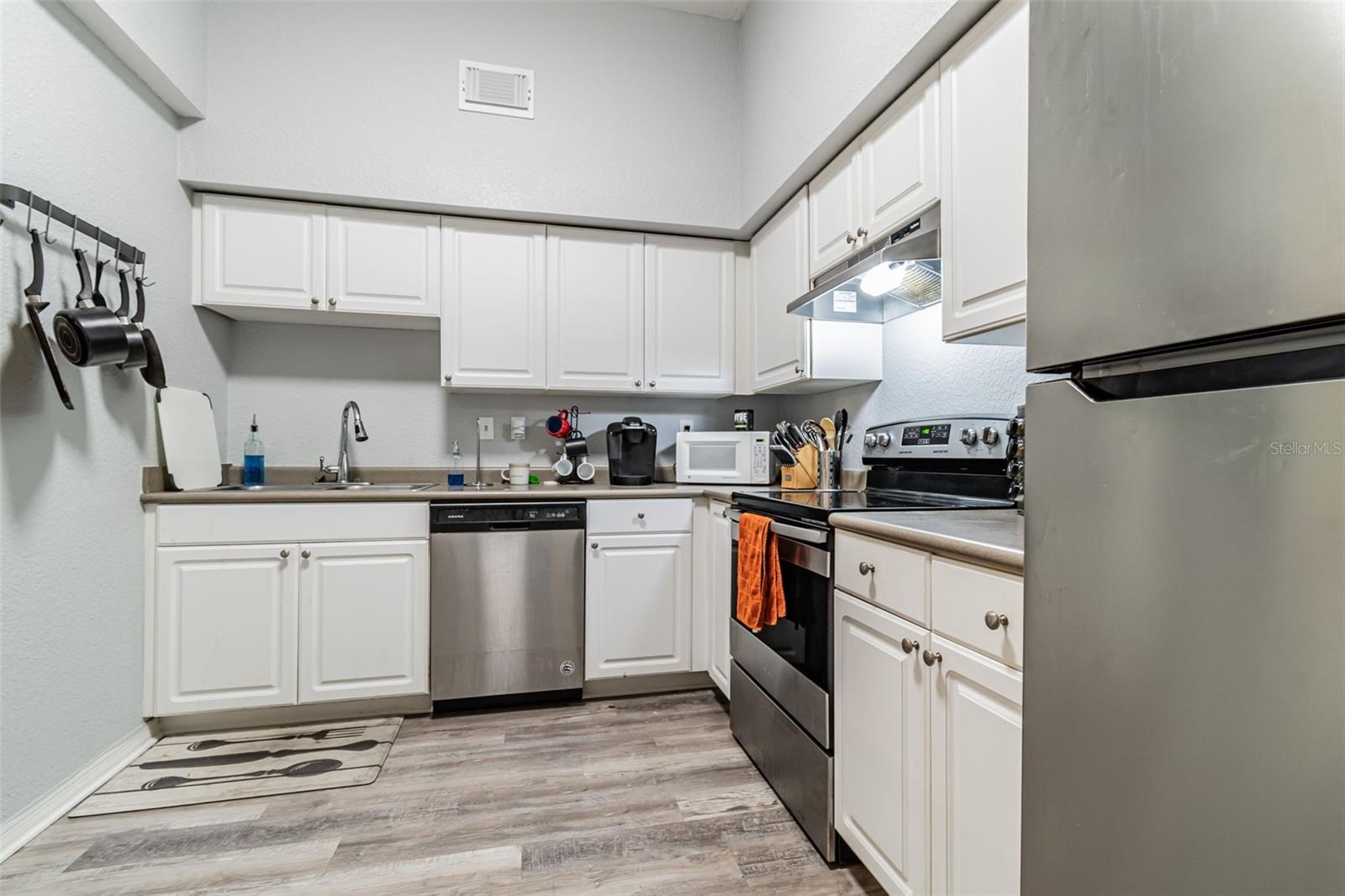 THE MADISON AT SOHO II CONDO - Residential Lease