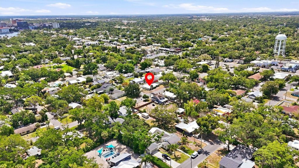 Photo of 301 28th Street W, Bradenton, FL 34205 (MLS # A4691032)