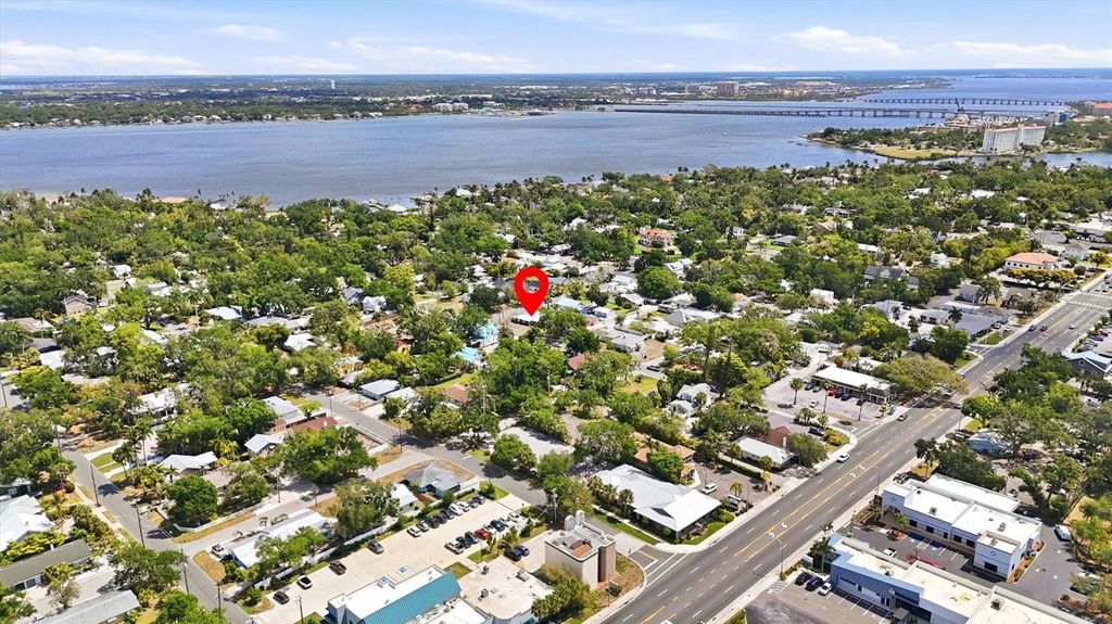 Photo of 301 28th Street W, Bradenton, FL 34205 (MLS # A4691032)