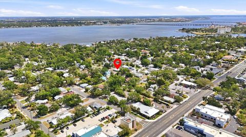 Photo of 301 28th Street W, Bradenton, FL 34205 (MLS # A4691032)