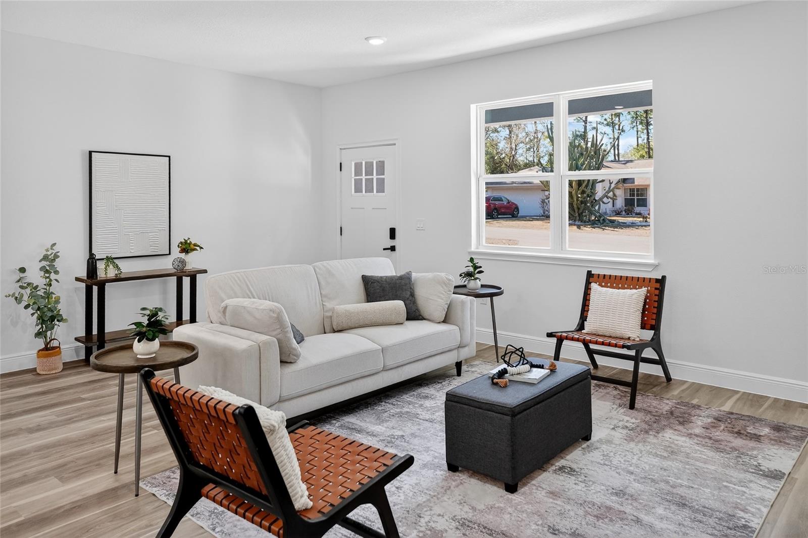 7545 N GALENA AVENUE