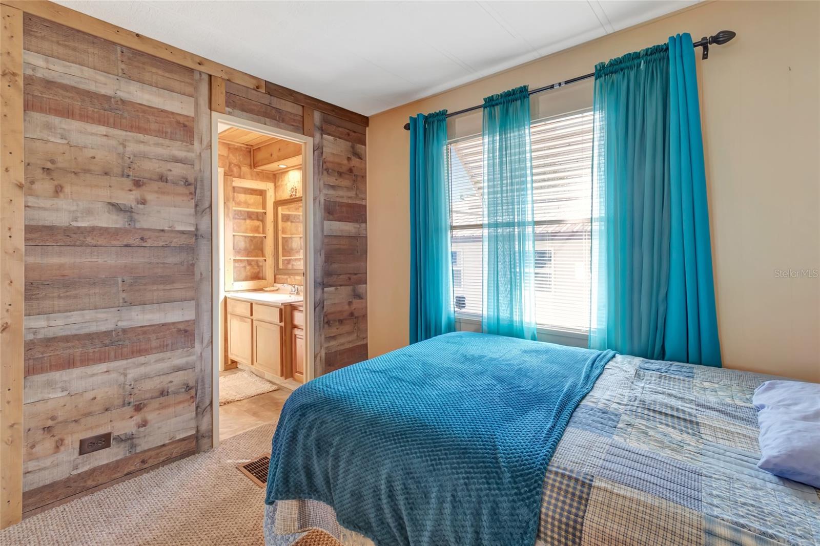 TAVARES MOBILE HOME ESTATES - Residential