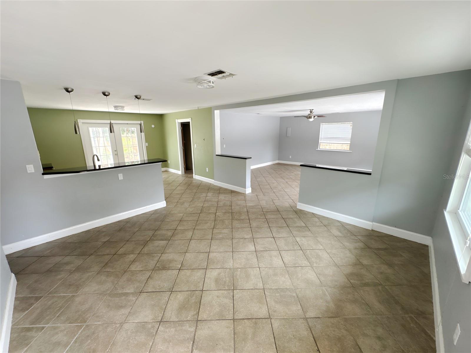 4710 HOXIE LANE
