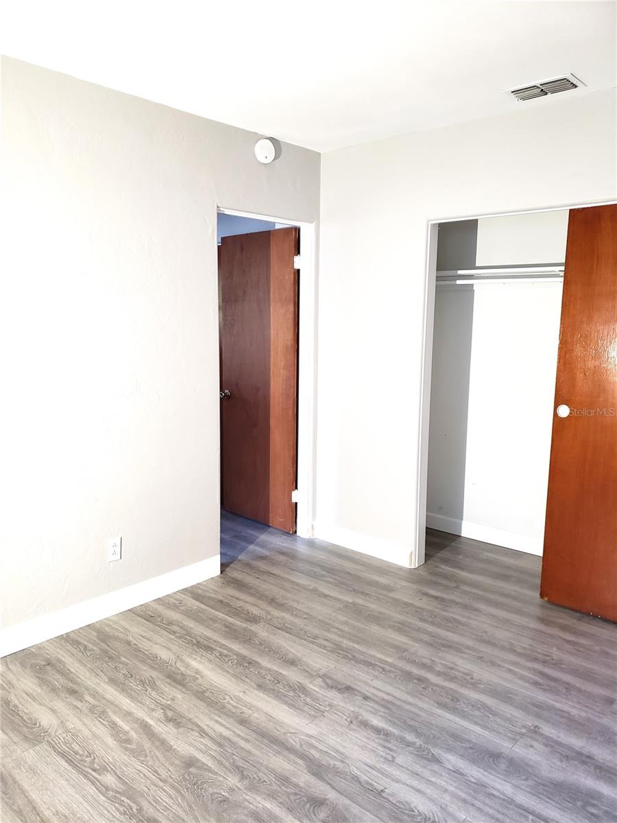 NORTH ST PETERSBURG - Residential Income