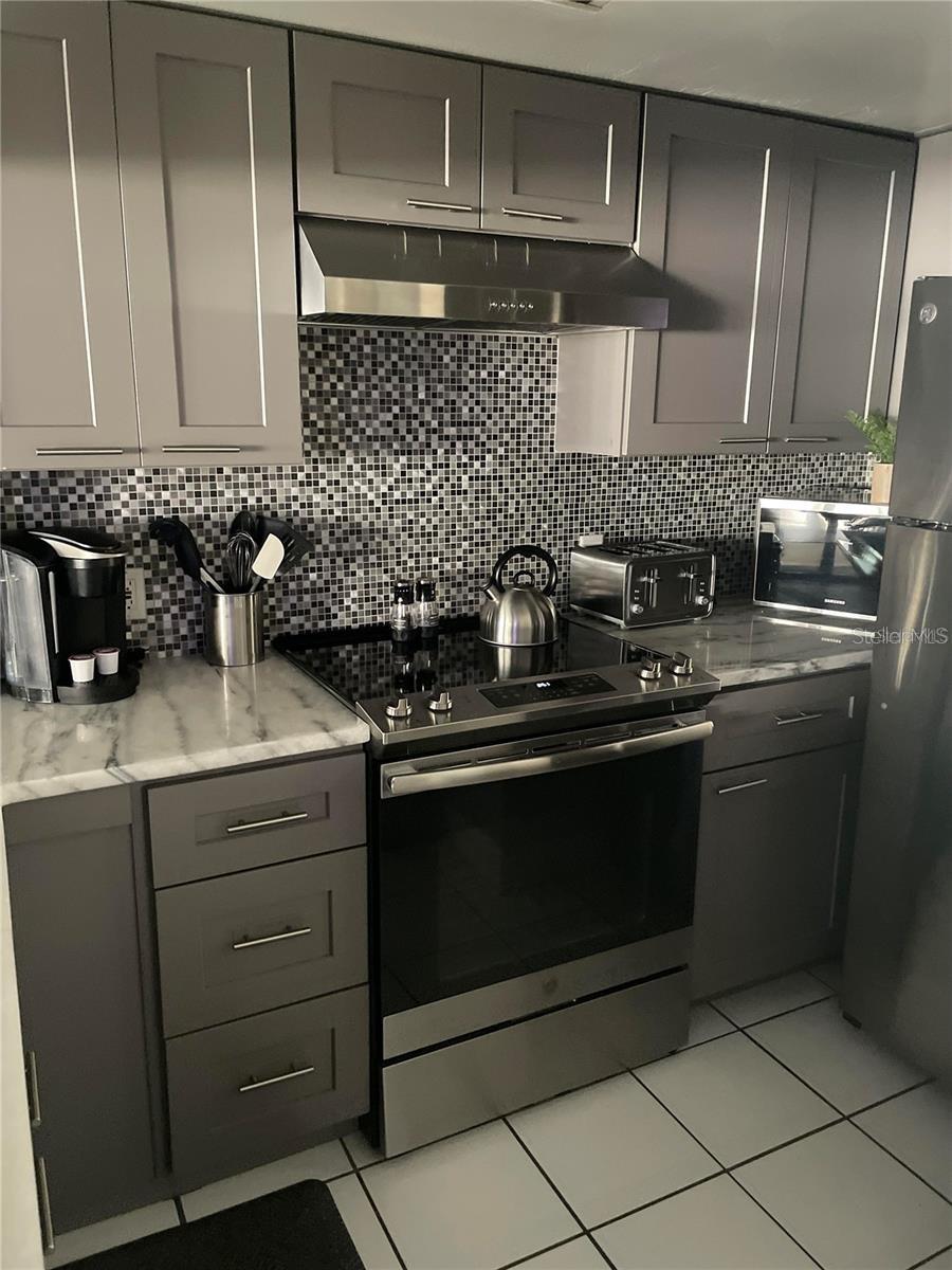 LAKE TARPON VILLAS CONDO - Residential