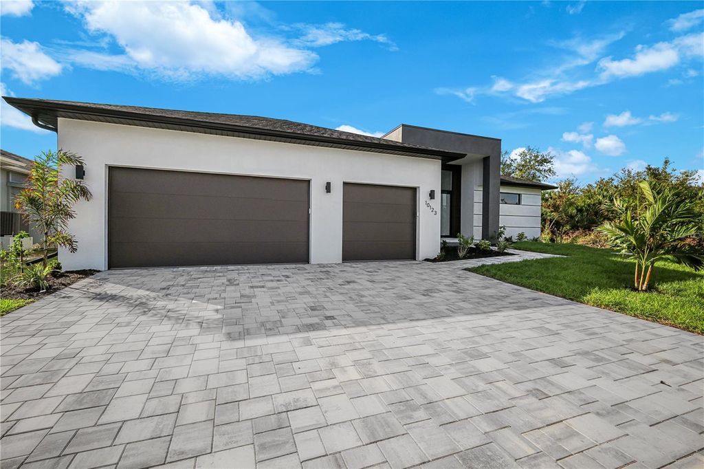 Photo of 10123 Boylston Street, Port Charlotte, FL 33981 (MLS # C7515877)