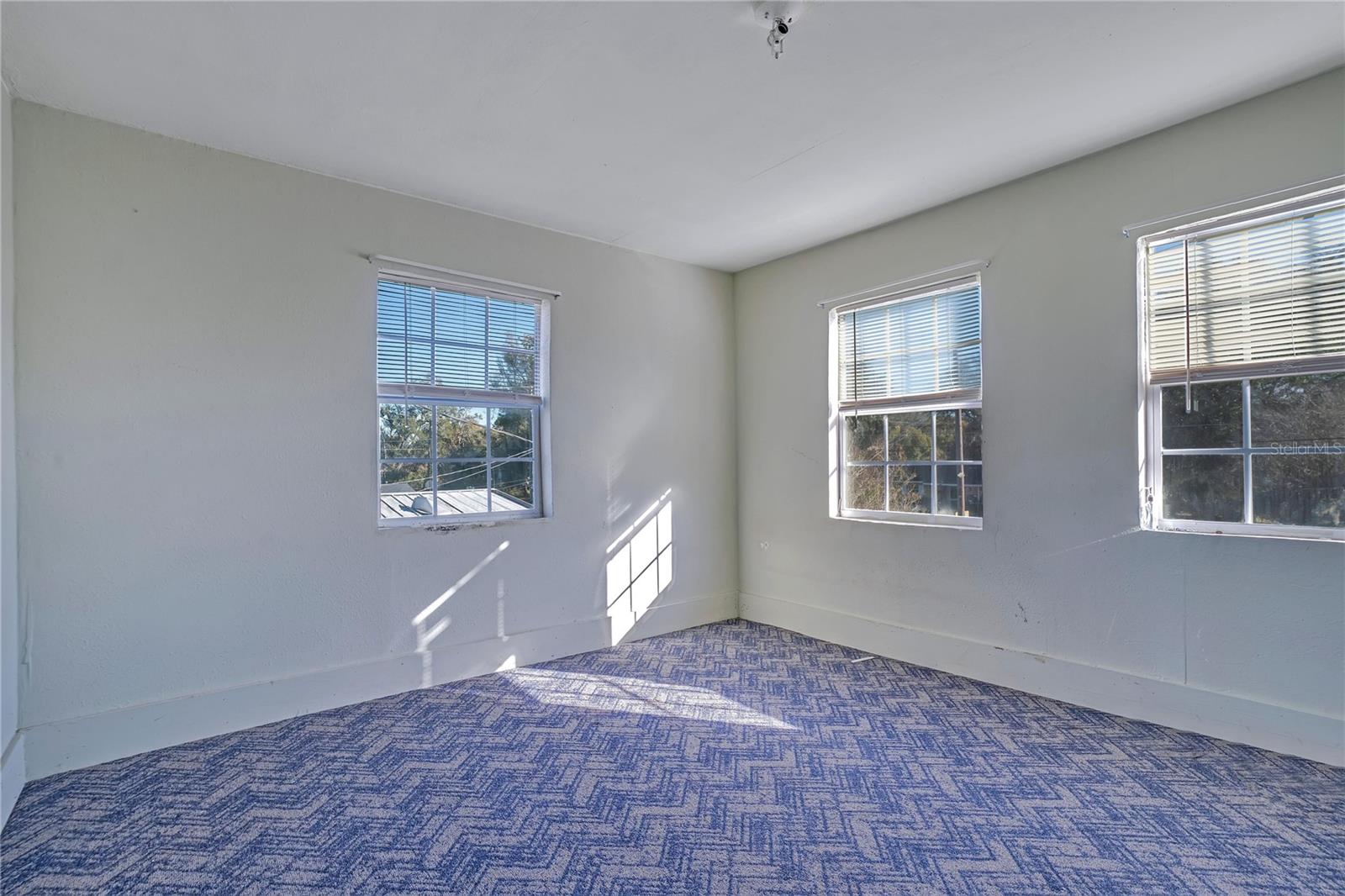 INWOOD - Residential